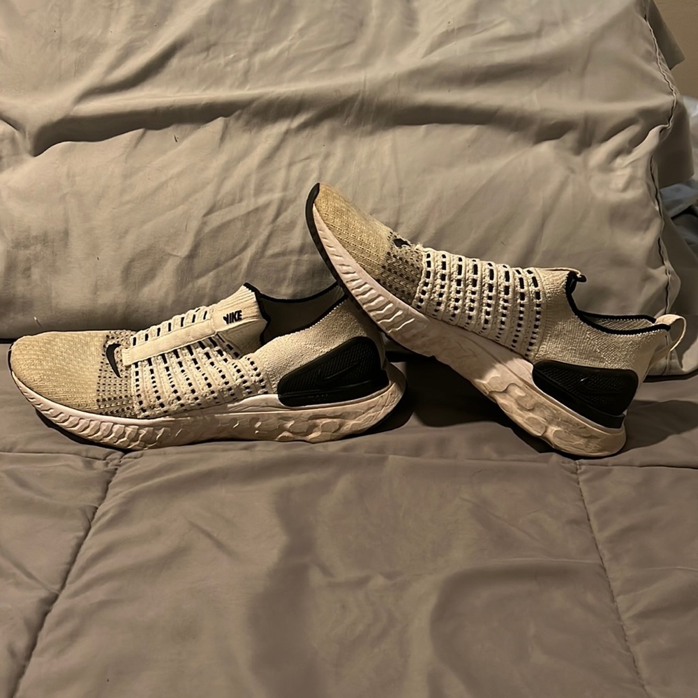 Nike react phantom run flyknit 2